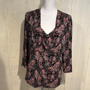 East 5th Stretchy Three Quarter Sleeve Top Large